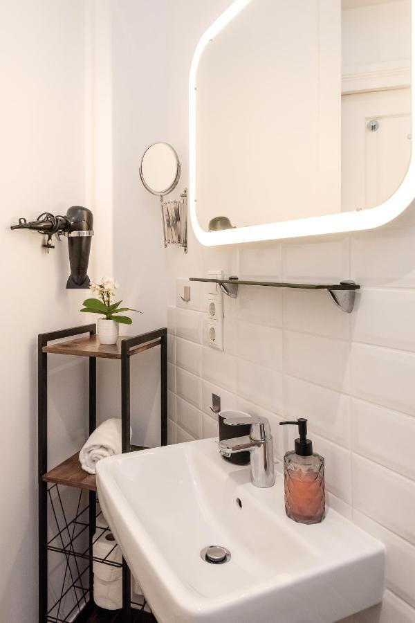 90Sqm 2Br Biz Loft - 5Min Central Station Berlin Bagian luar foto